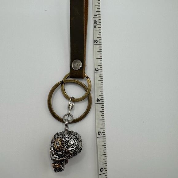 Gothic Punk Skull Leather Strap Keychain - Picture 11 of 11